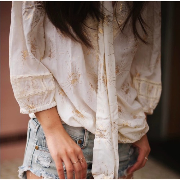 Novella Royale Cream Gold Long Sleeve Lace Dress - Picture 2 of 7